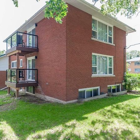 Entire 2 Bedroom Apartment Uptown Waterloo - E2 Exterior foto